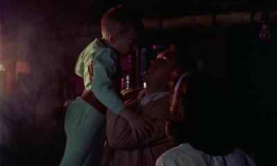 Hey. Now you be quiet. Shh. - The Blob