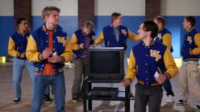 ♪ Hey, now, you're an all star - Schooled