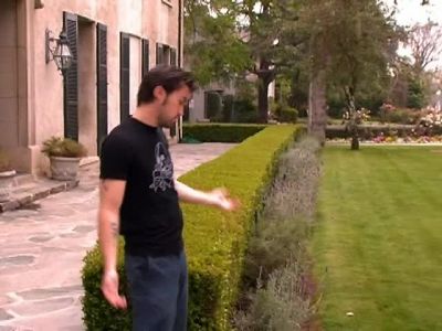 - Hey.
- Oh, shit! - It's Always Sunny in Philadelphia