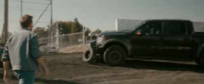 - Hey, you okay? - Lady Driver