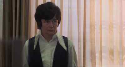 Hey. Open the door. - The Friends of Eddie Coyle