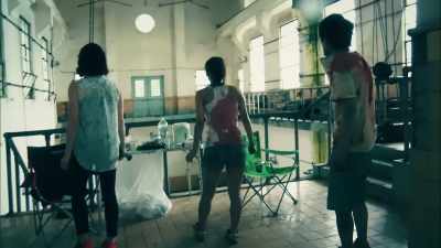 Hey, open the door. - One Cut of the Dead