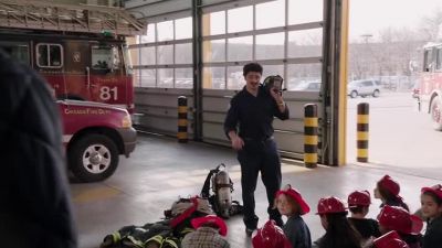 Hey, Otis,
this is Peter Mills.
Yeah. I'm giving a tour. - Chicago Fire