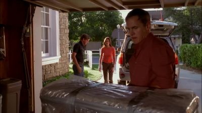 HEY, PAUL.
HEY. - Desperate Housewives