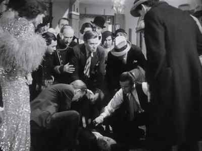- Hey, Payne, call a doctor.
- Come on, give me a hand. - The Death Kiss