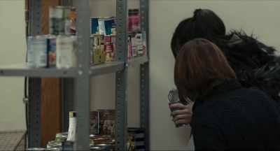 Hey, pet, are you all right?
What are you doing? What are you doing? - I, Daniel Blake
