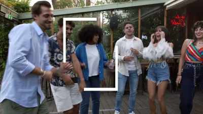 ♪ Hey, playa, well,
how do you do? ♪ - Love Trip: Paris