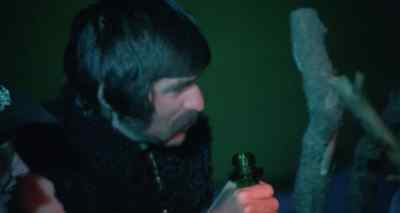 Hey prison lady, want some red? - Five Loose Women
