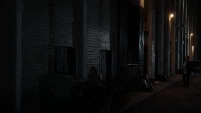 - Hey, quit moving! You'll bleed out!
- You'll kill us. - Damien