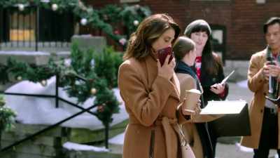 - Hey, Reader,
so I know it's been a while - How to Fall in Love by Christmas
