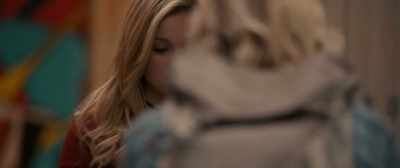 Hey, remember my neighbour?
She knows who I am now. What? - Status Update