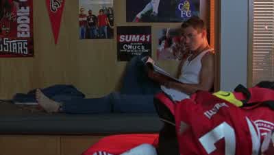 Hey, roomie. - She's the Man