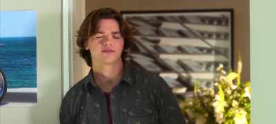 Hey. - The Kissing Booth 3