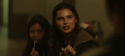 - Hey, Sarah. - Hey. - Superman & Lois