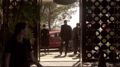 Hey, Sean, over here, look at me. - Ray Donovan