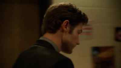 - Hey, see you.
- Hey, hey. - Being Erica