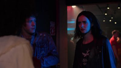 Hey. She'll be out in a minute. - Marvel's Jessica Jones