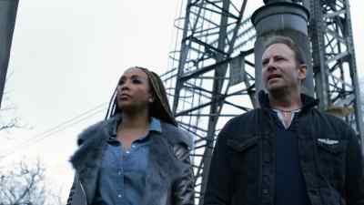 Hey, Skye... - The Last Sharknado: It's About Time
