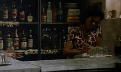- Hey, Sleeping Beauty...
- Good evening. - The Postman