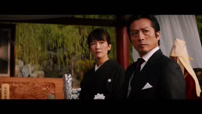 Hey. Something's not right. Let go. - The Wolverine