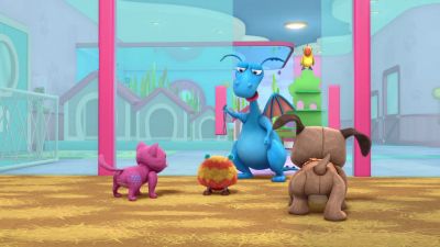 Hey, Squibbles,
wanna go for a walk? - Doc McStuffins