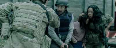 Hey, stay right here
and keep Binna safe. - Valiant One