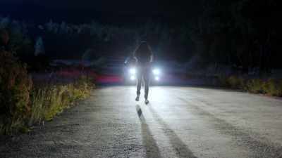 Hey! Stop, please!
Please, please! Stop! - When Mom Becomes a Murderer