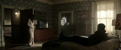 Hey, sugar, I thought
you were on the late shift. - Malignant