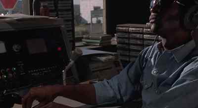 Hey, Supe.
Pick up on this, man. - Vanishing Point