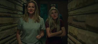 -Hey, sweetheart.
-Are you home for good? - Ozark