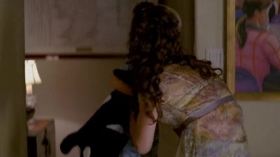 Hey, sweetpea. Hey. - Lost