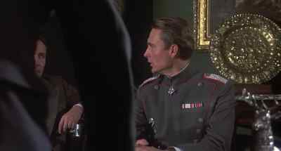 - Hey. Take it easy, buddy.
- Hey, you're American, huh? - Von Richthofen and Brown