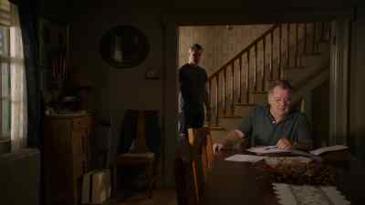 Hey, Taylor.
Uh, I, uh... - Sneaky Pete