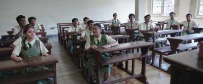 Hey teacher, goin cha-cha, - Hichki