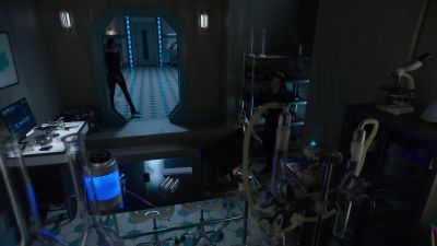 - Hey, thanks for backing me up.
- No, of course. - Supergirl