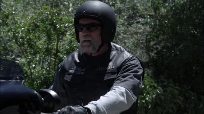 - Hey, thanks for handling that.
- Aye, it's all good, brother. - Sons of Anarchy