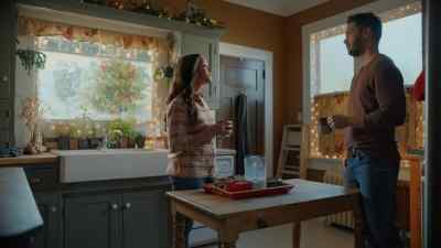 Hey, that... that first day
that we met... - Christmas Under the Lights