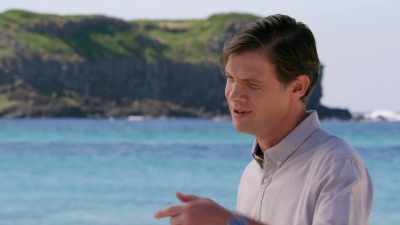 Hey, the General
admires the hell out of - Reef Break