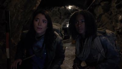 Hey there. - Van Helsing
