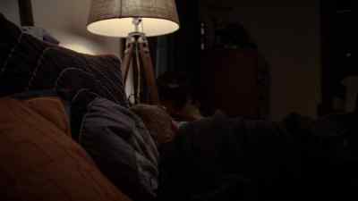 Hey, there, sleepy head.
Wake up. - The Following