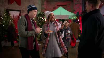 Hey, this thing is way
bigger than I thought it was - Meet Me Under the Mistletoe