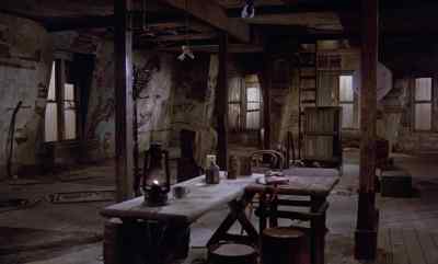 Hey, Tia.
We got you some cold hotcakes. - Return from Witch Mountain