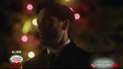 Hey, Travis,
what's going on? - Christmas Town