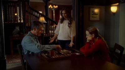 Hey. Uh, i-I'm sorry that
i didn't call first. I just- - Ghost Whisperer