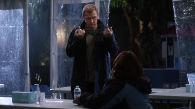 Hey. Uh... - Grey's Anatomy