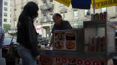 Hey, uh,
what's the cheapest thing you got? - Marvel's Jessica Jones
