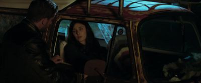 -Hey, um... -Don't worry, I'll go back and warn him. - Devil Beneath