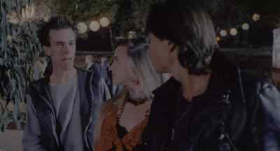 - Hey, wait a minute. Where are you going?
- With you, man. - Tammy and the T Rex