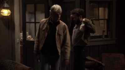 - Hey, you wanna hear a joke?
- No. - The Ranch