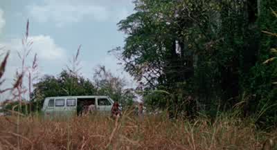 Hey, watch my arms. - The Texas Chain Saw Massacre